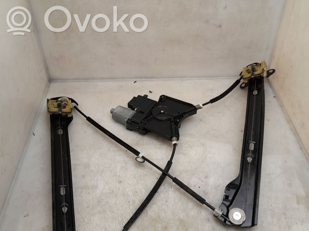 Volkswagen Polo VI Macara ușă față cu motor 