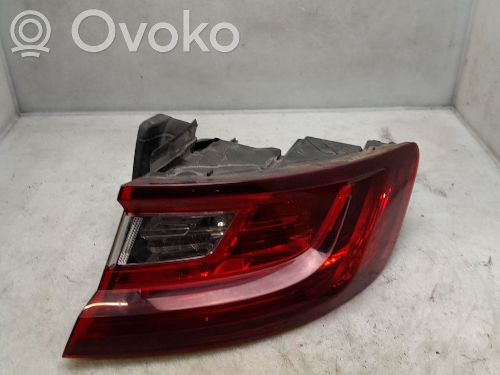 Renault Megane IV Lampă spate în caroserie