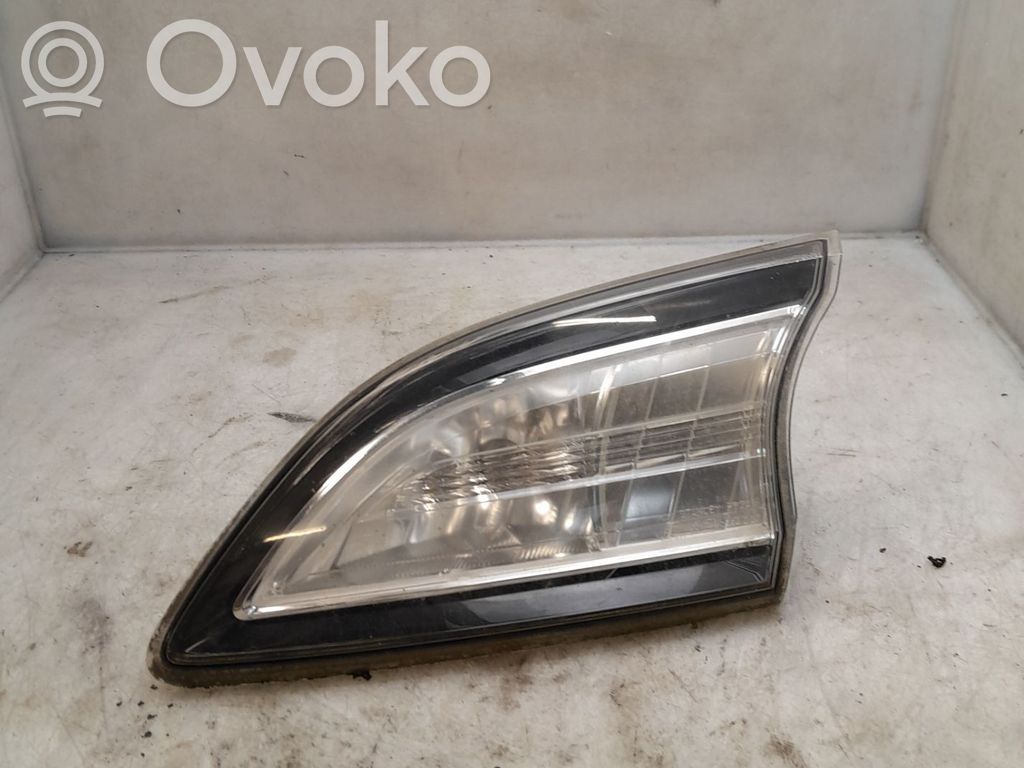 Mazda 3 II Takaluukun takavalot 