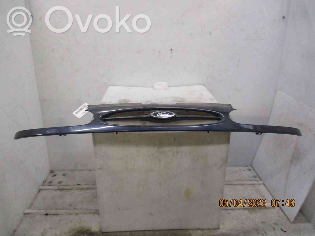 Hyundai i20 (PB PBT) Front bumper upper radiator grill 