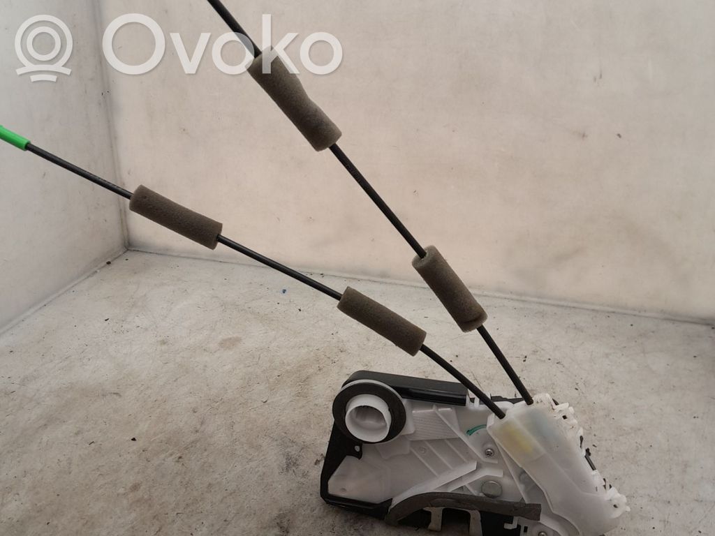 Toyota Yaris Cross Încuietoare ușă față