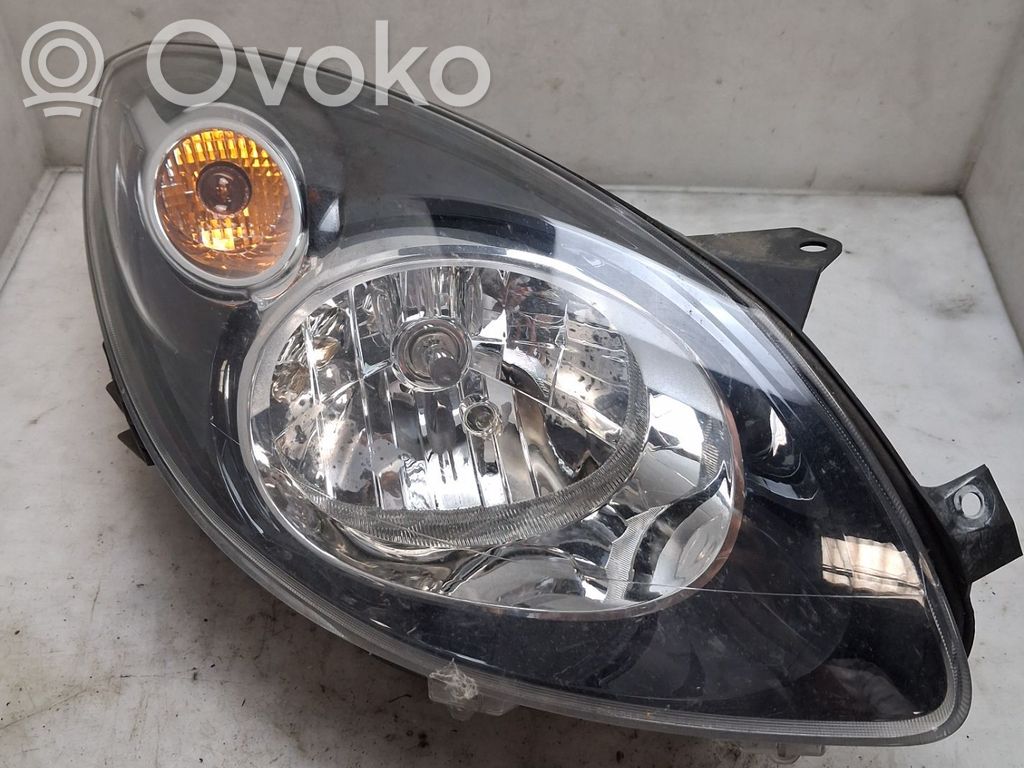 Renault Twingo II Lampa przednia