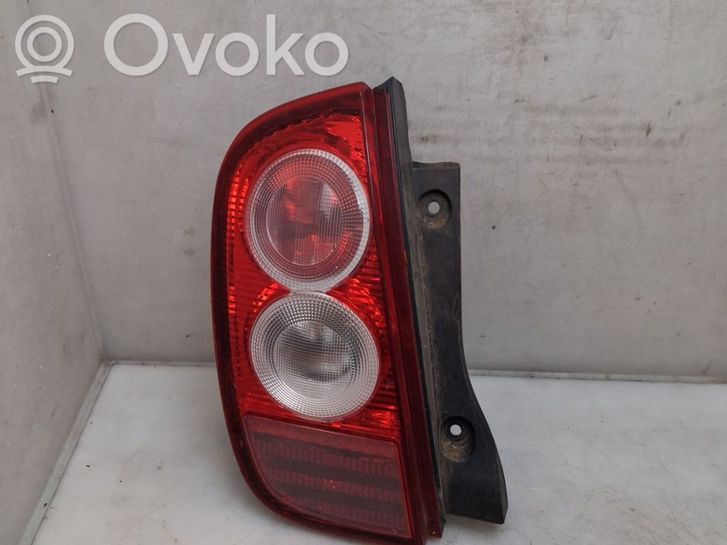 Nissan Micra Lampa tylna 