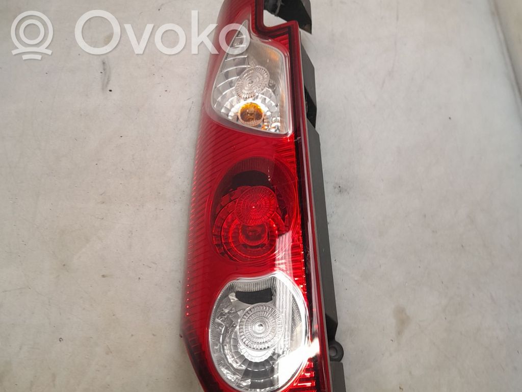 Renault Kangoo II Luz trasera/de freno