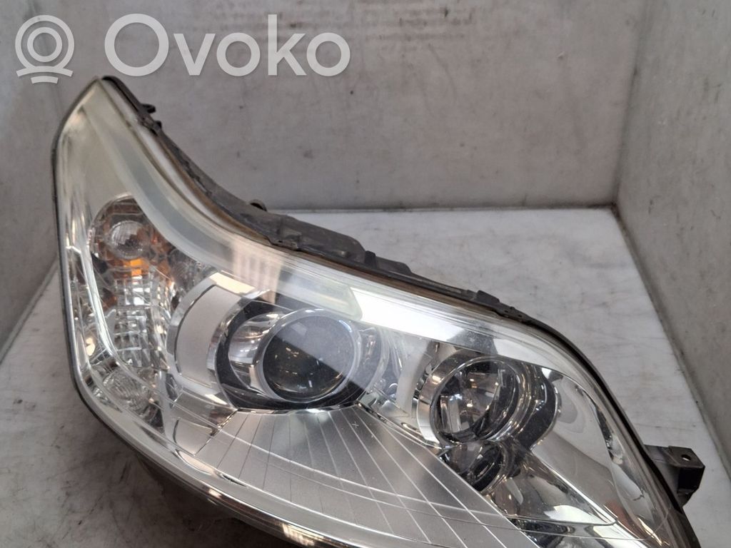 Citroen C4 I Lampa przednia
