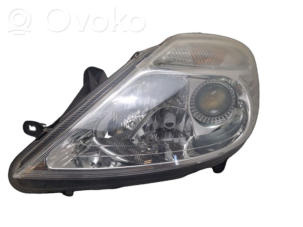 Citroen C8 Lampa przednia 