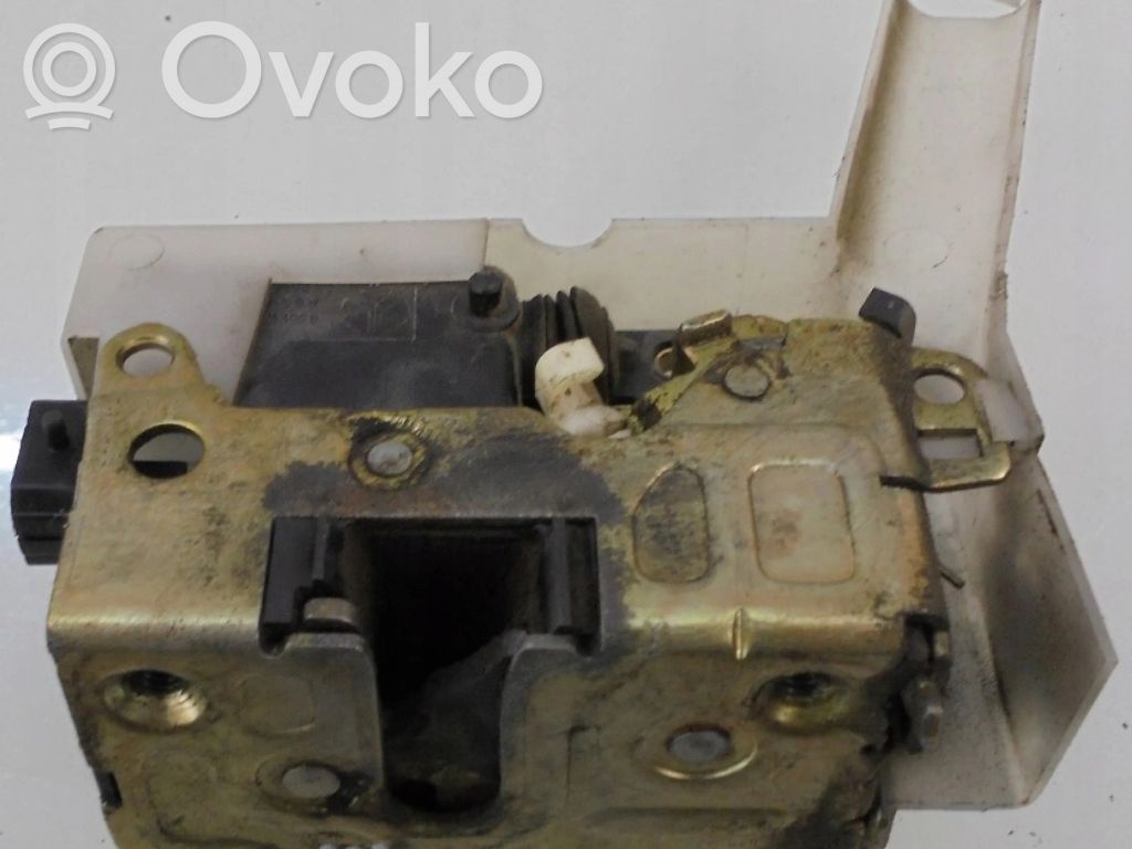 Renault Scenic I Rear door lock 