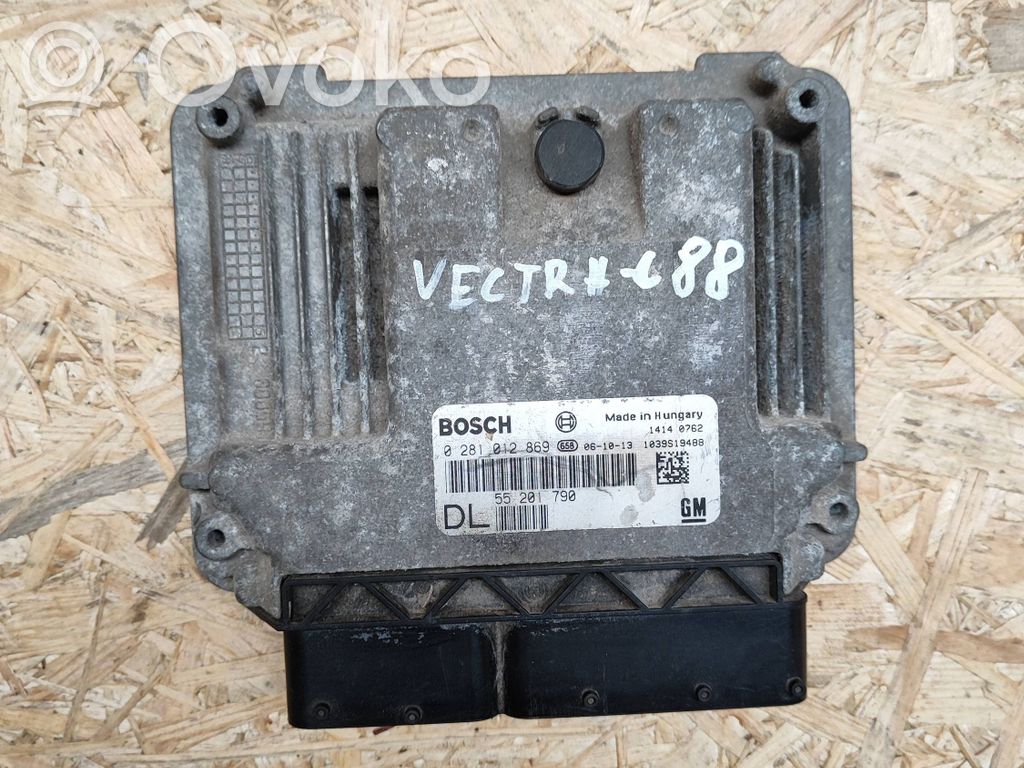 Opel Vectra C Engine control unit/module 