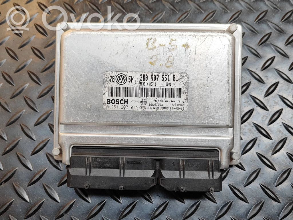Volkswagen PASSAT B5.5 Engine control unit/module 