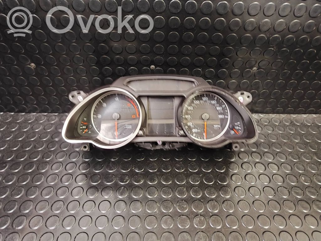 Audi A5 8T 8F Speedometer (instrument cluster) 