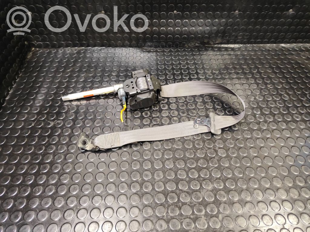 Volvo V70 Cinturón trasero 