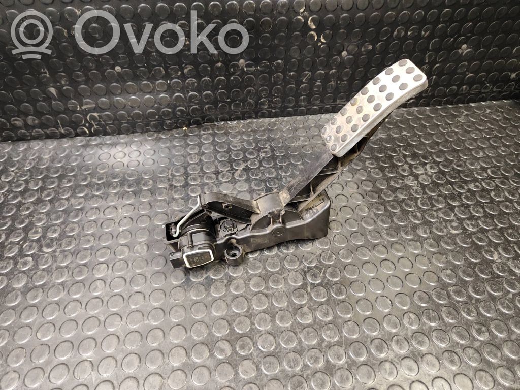 Mercedes-Benz B W245 Accelerator throttle pedal 