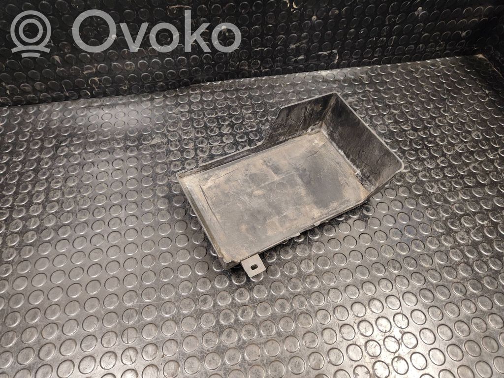 Peugeot 4007 Battery tray 