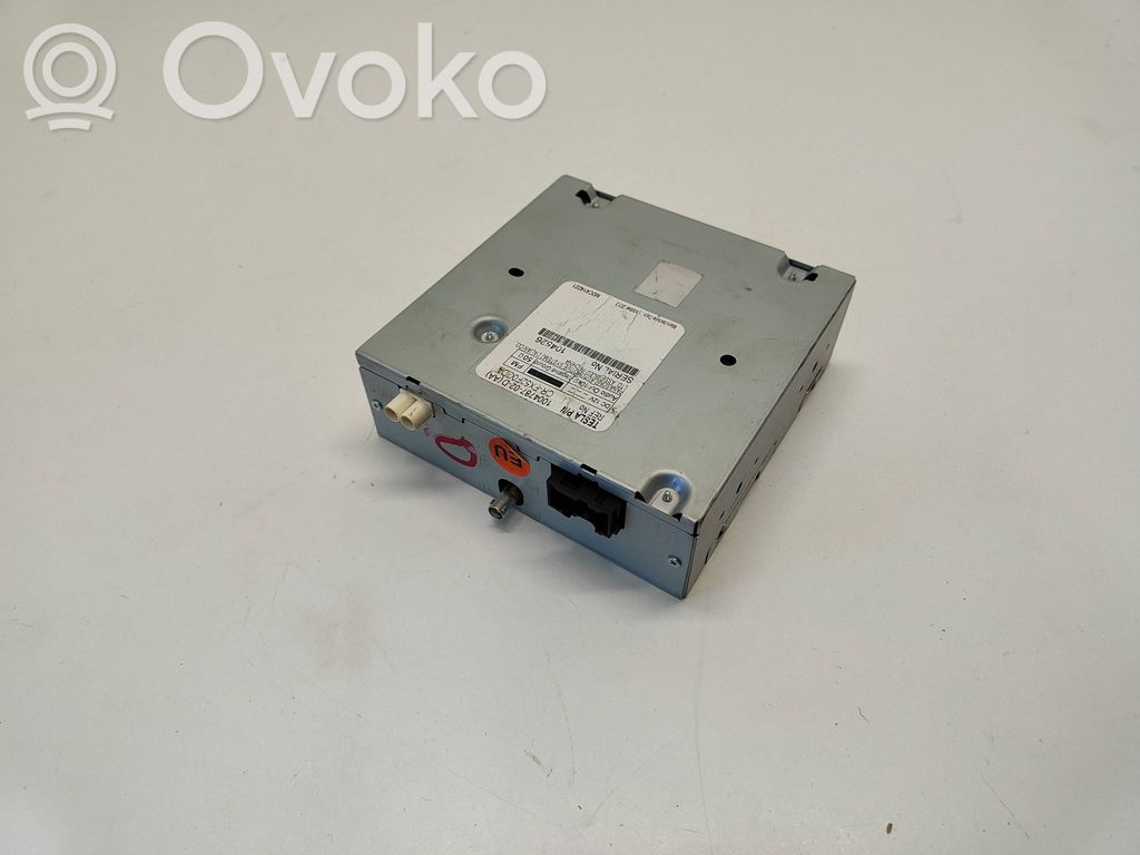 Tesla Model S Radio/CD/DVD/GPS head unit 