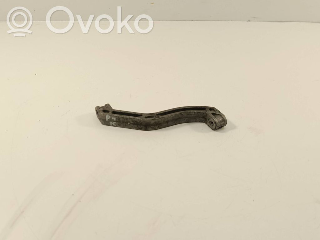 Skoda Octavia Mk3 (5E) Engine mounting bracket 