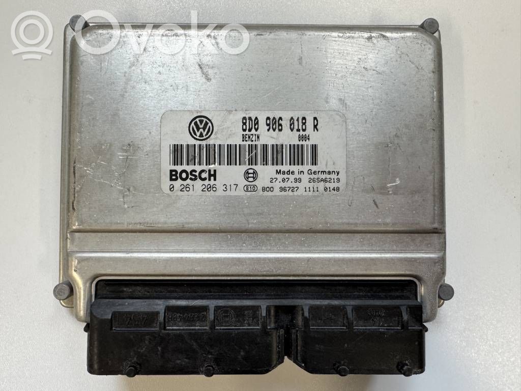 Volkswagen PASSAT B5 Engine control unit/module 