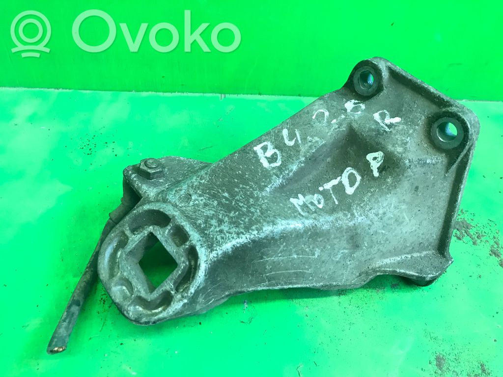 Łapa / Mocowanie silnika   8A0199308E,8A0199308