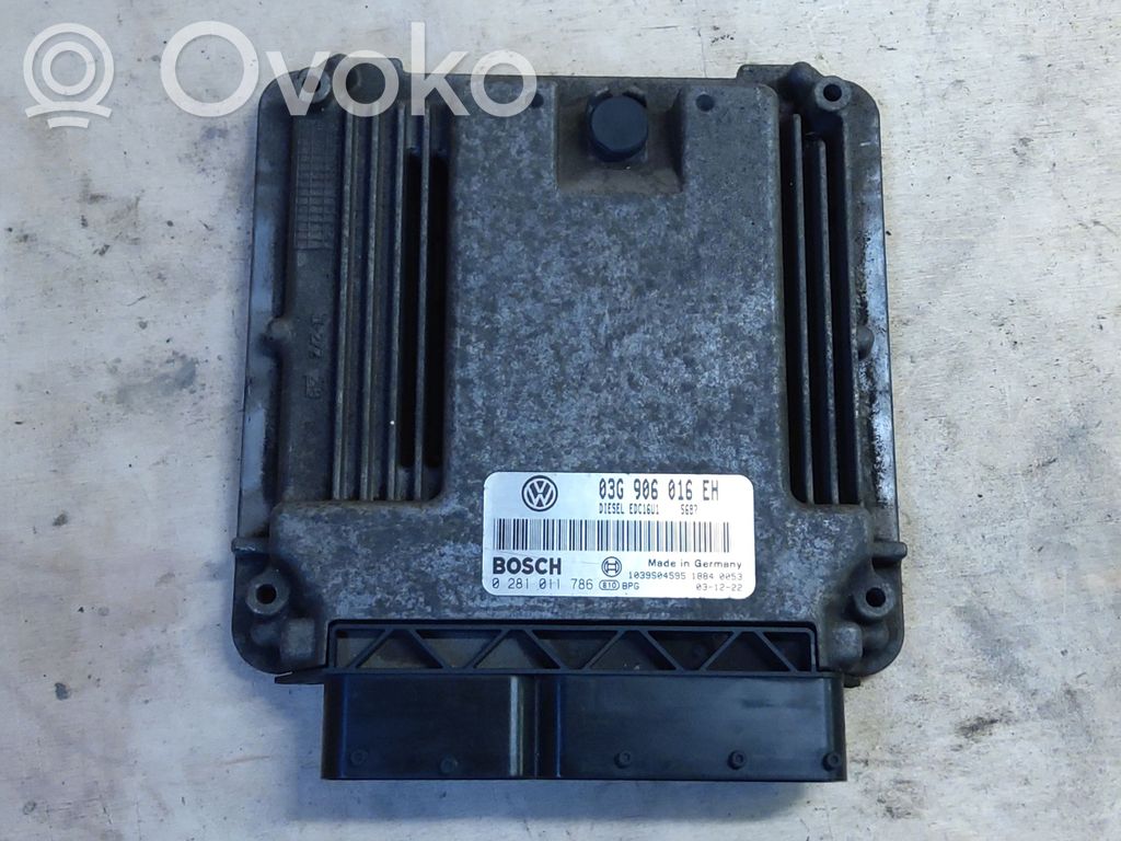 Volkswagen Touran I Engine control unit/module ECU 