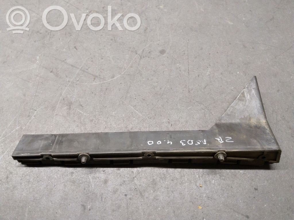 Audi A8 S8 D3 4E Galinis laikiklis bamperio 