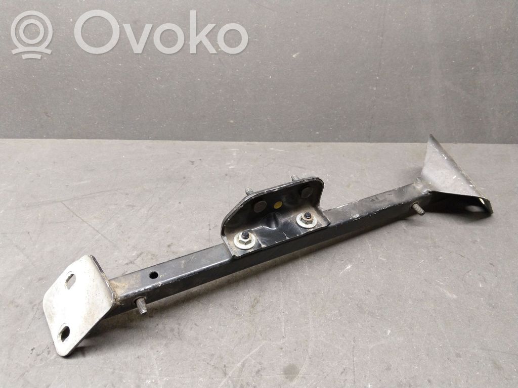 Audi A8 S8 D3 4E Laikiklis sparno 