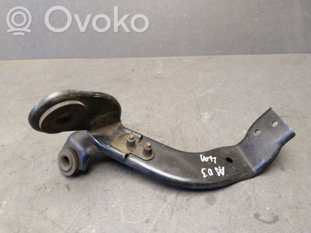 Intercooler pipe mounting bracket   4E0145813,4E0145545