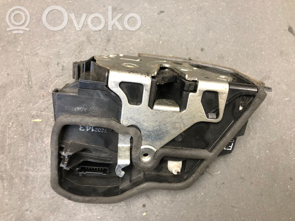 BMW 5 E60 E61 Etuoven lukko 