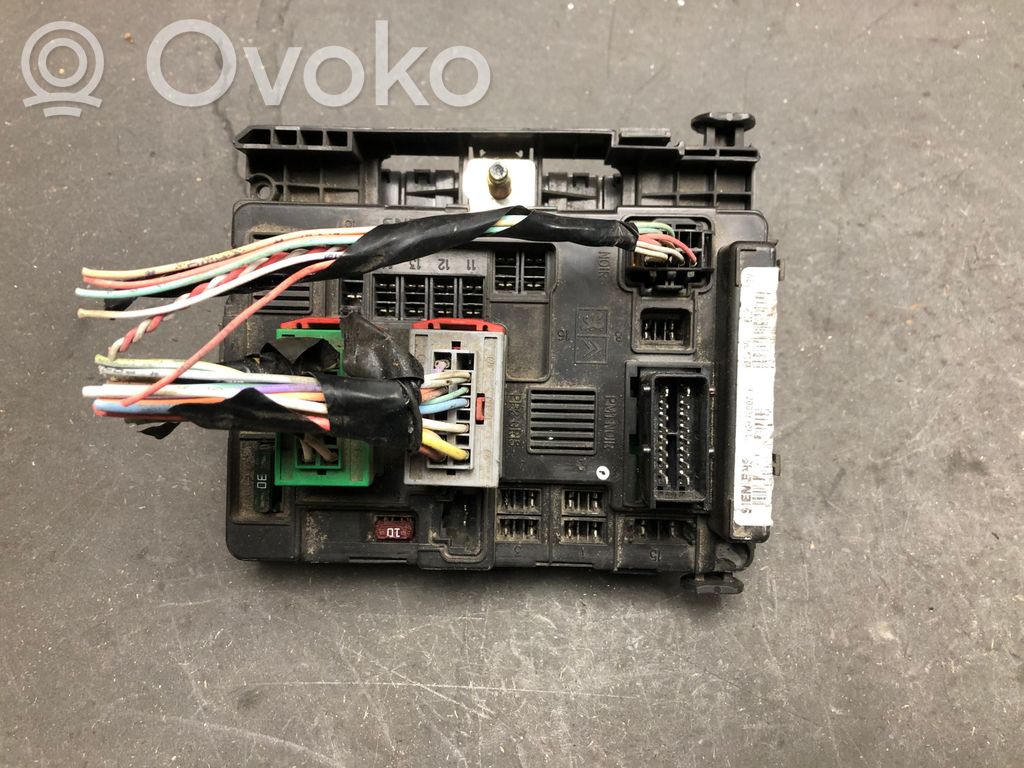 Peugeot 307 Módulo de fusible 
