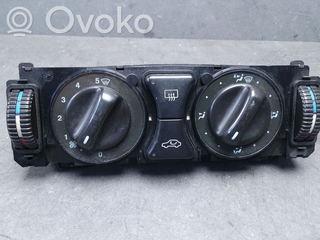 Mercedes-Benz E W211 Climate control unit 