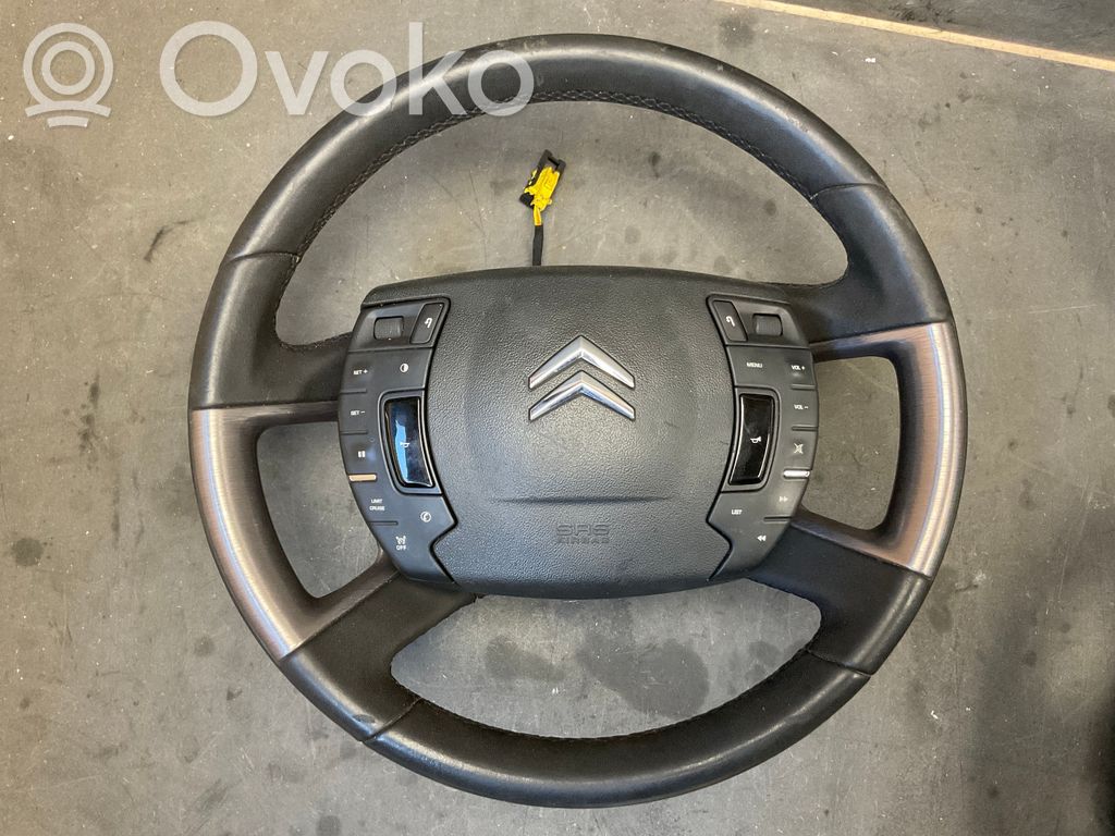 Ohjauspyörä   609435700,96829218ZD