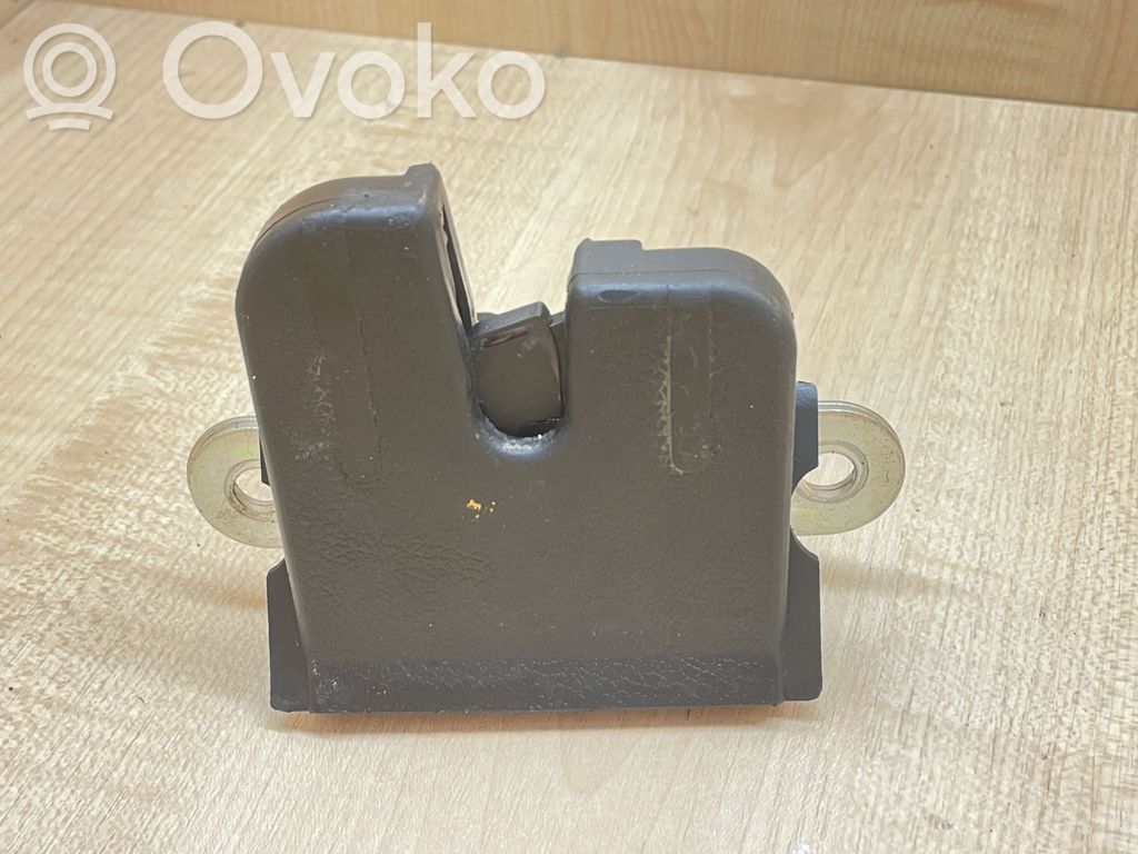 Zamek klapy tylnej / bagażnika   5M0827505E,300110,1J0973704