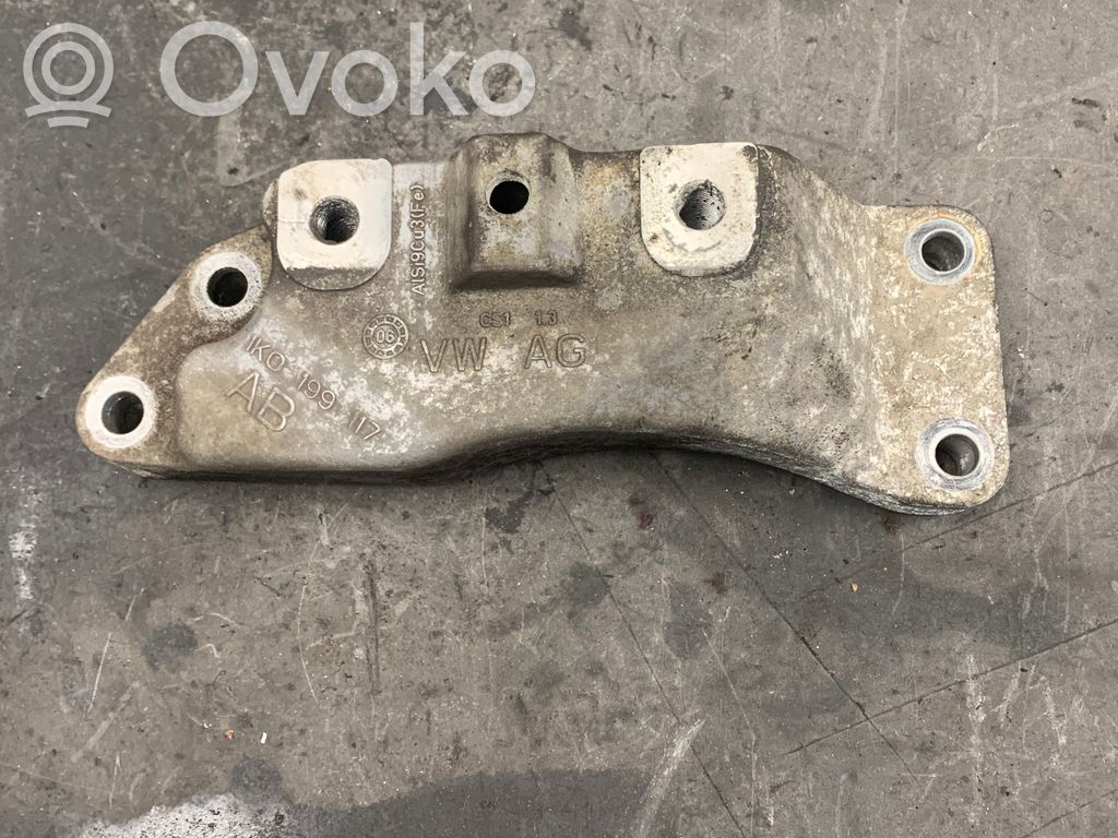 Volkswagen PASSAT B6 Engine mounting bracket 