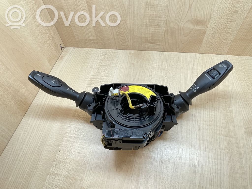 Ford Fiesta Commodo, commande essuie-glace/phare 