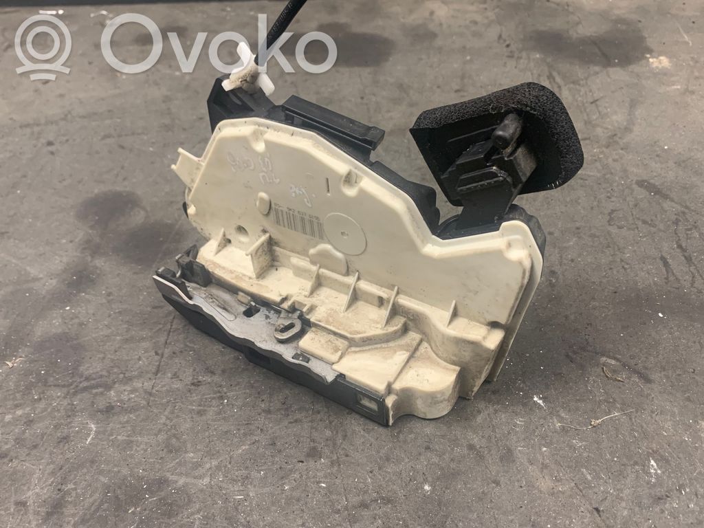 Volkswagen Golf VI Zamek drzwi przednich 