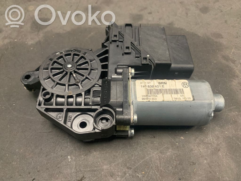 Volkswagen Golf V Takaoven ikkunan nostomoottori 