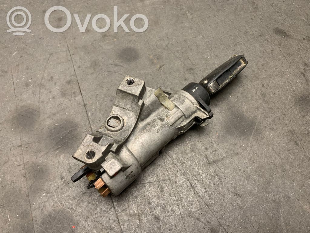 Audi A4 S4 B5 8D Stacyjka 