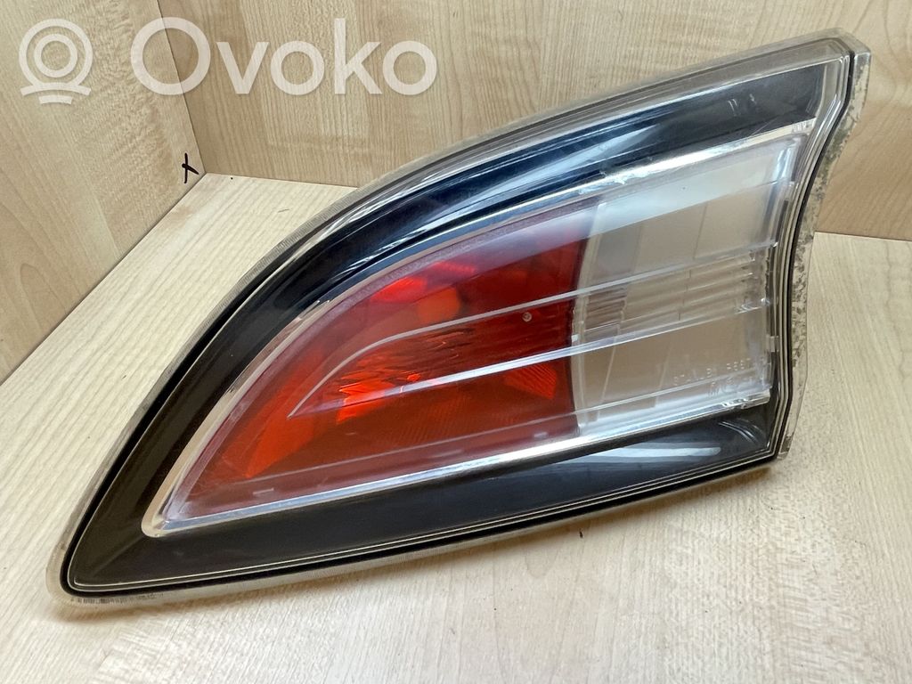 Mazda 3 II Takaluukun takavalot 