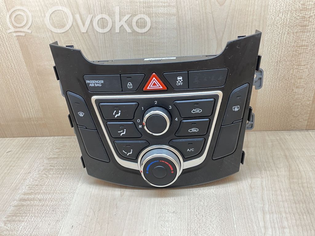 Hyundai i30 Panel klimatyzacji 