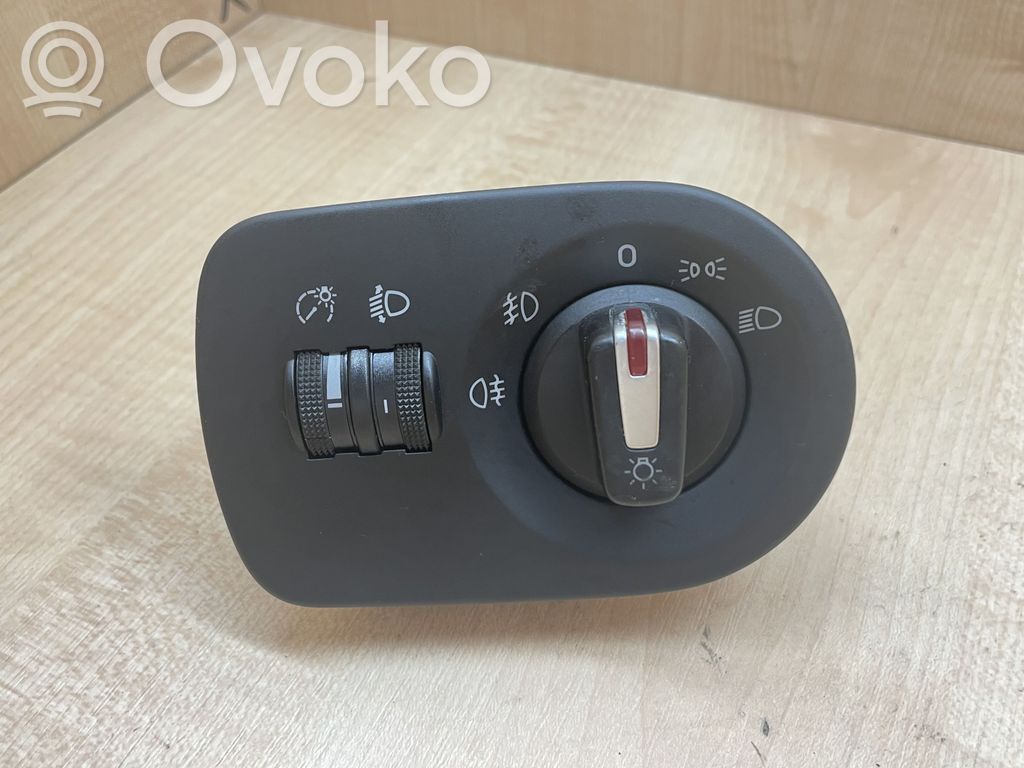 Seat Leon (1P) Interruptor de luz 