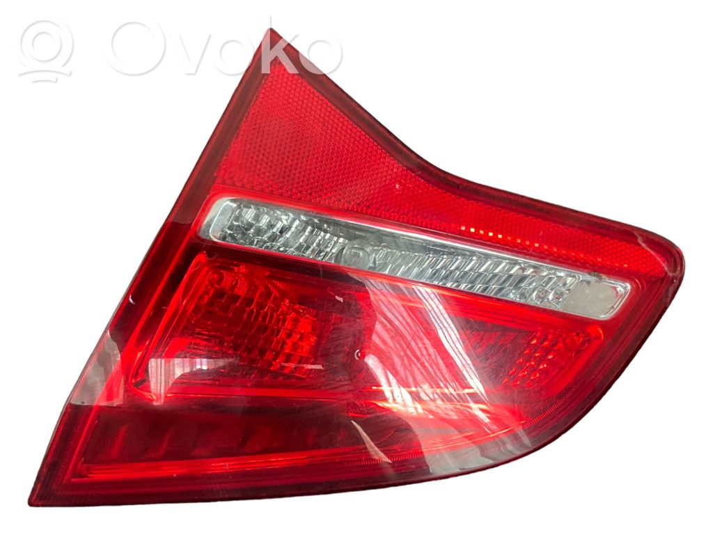 Lampy tylnej klapy bagażnika   21628003,21620201