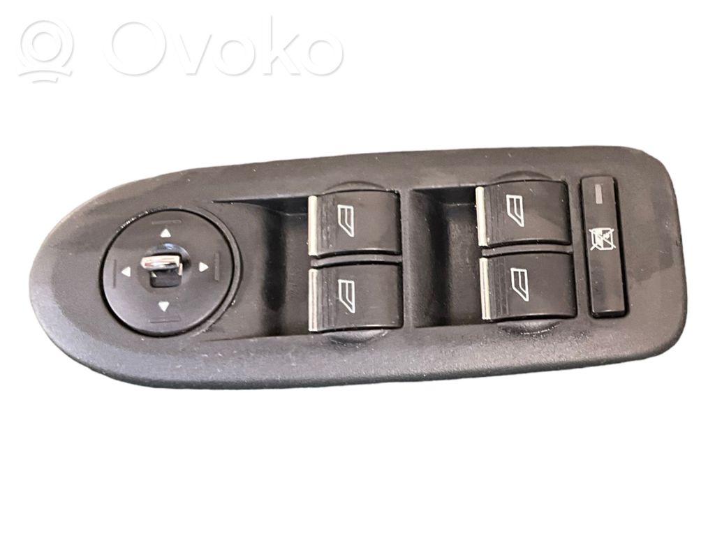 Ford Kuga I Przyciski szyb 