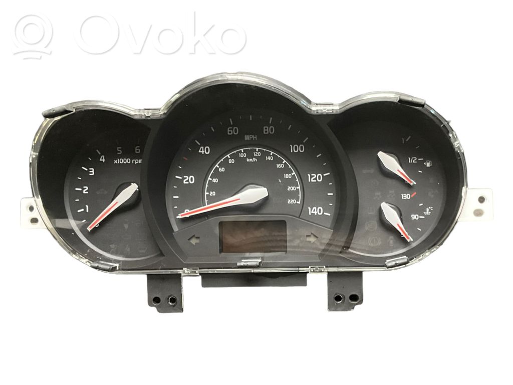 KIA Rio Geschwindigkeitsmesser Cockpit 