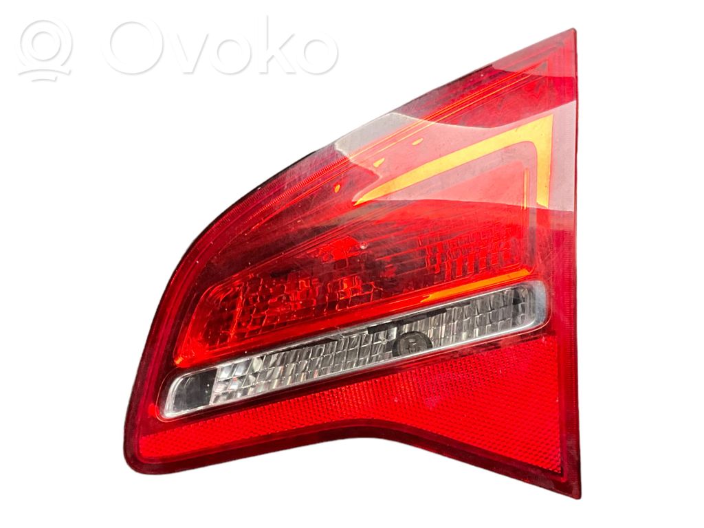 Opel Meriva B Lampy tylnej klapy bagażnika 