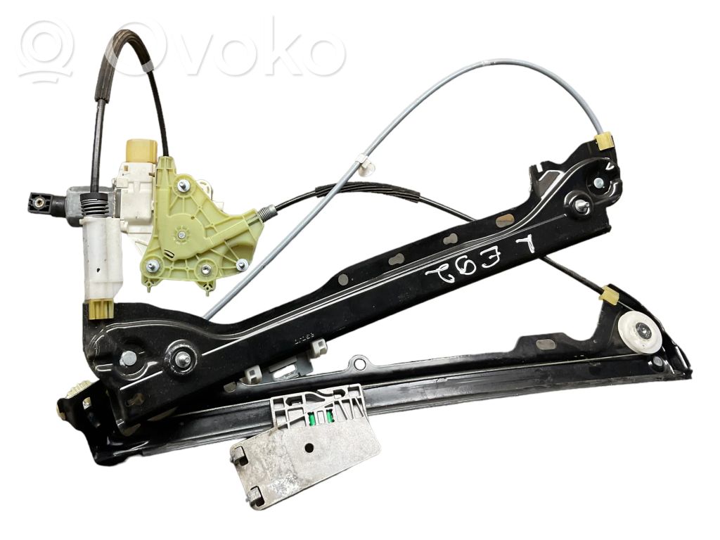 BMW 3 E92 E93 Front door window regulator with motor 