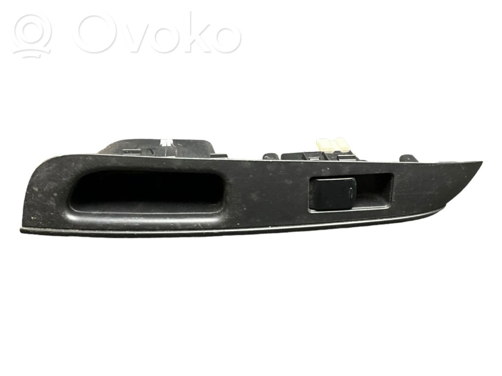 Nissan Note (E12) Electric window control switch 