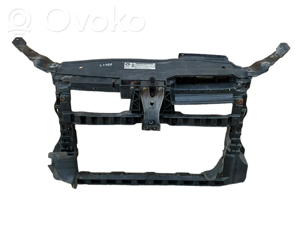 Volkswagen Golf VI Radiatorių panelė 