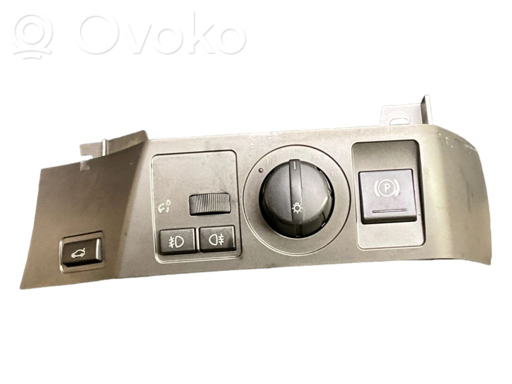 BMW 7 E65 E66 Lukturu slēdzis 
