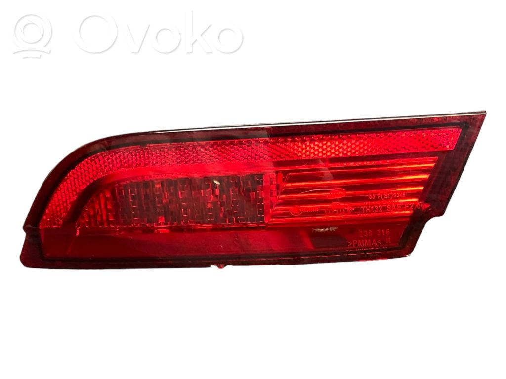 Jaguar XF Lampy tylnej klapy bagażnika 