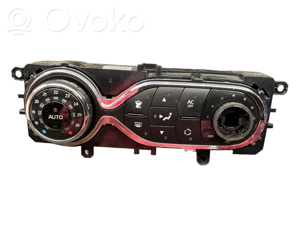 Renault Clio IV Climate control unit 