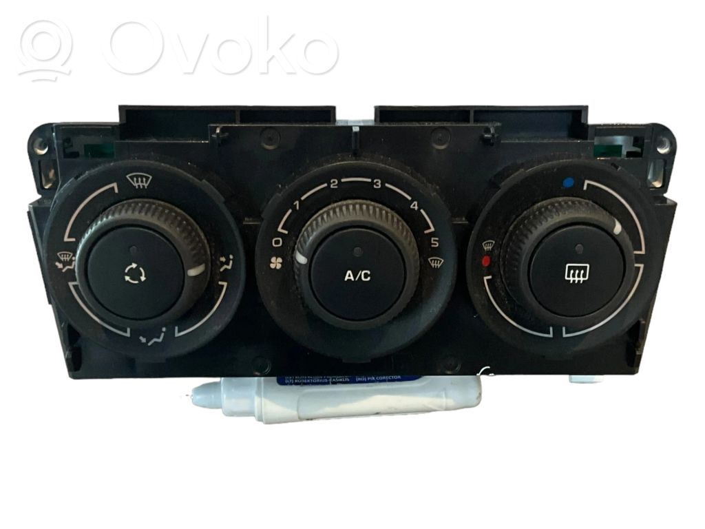 Peugeot 308 Climate control unit 