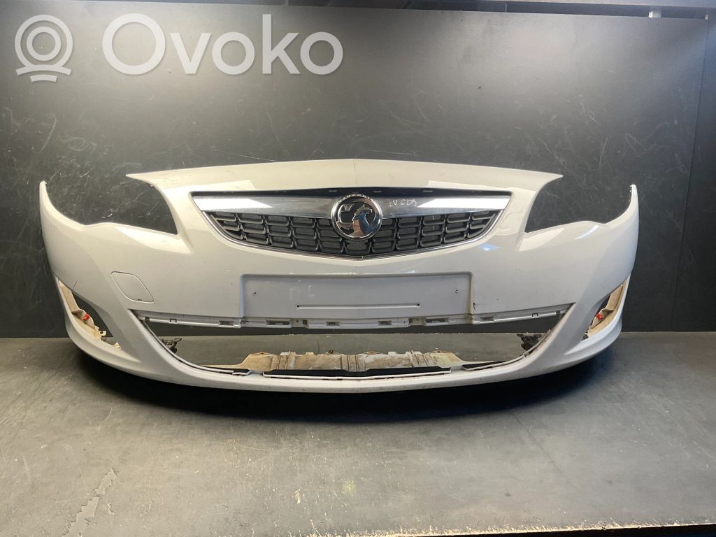 Opel Astra J Zderzak przedni 